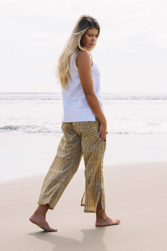 Pant Jaya ™- Gold Vinetta