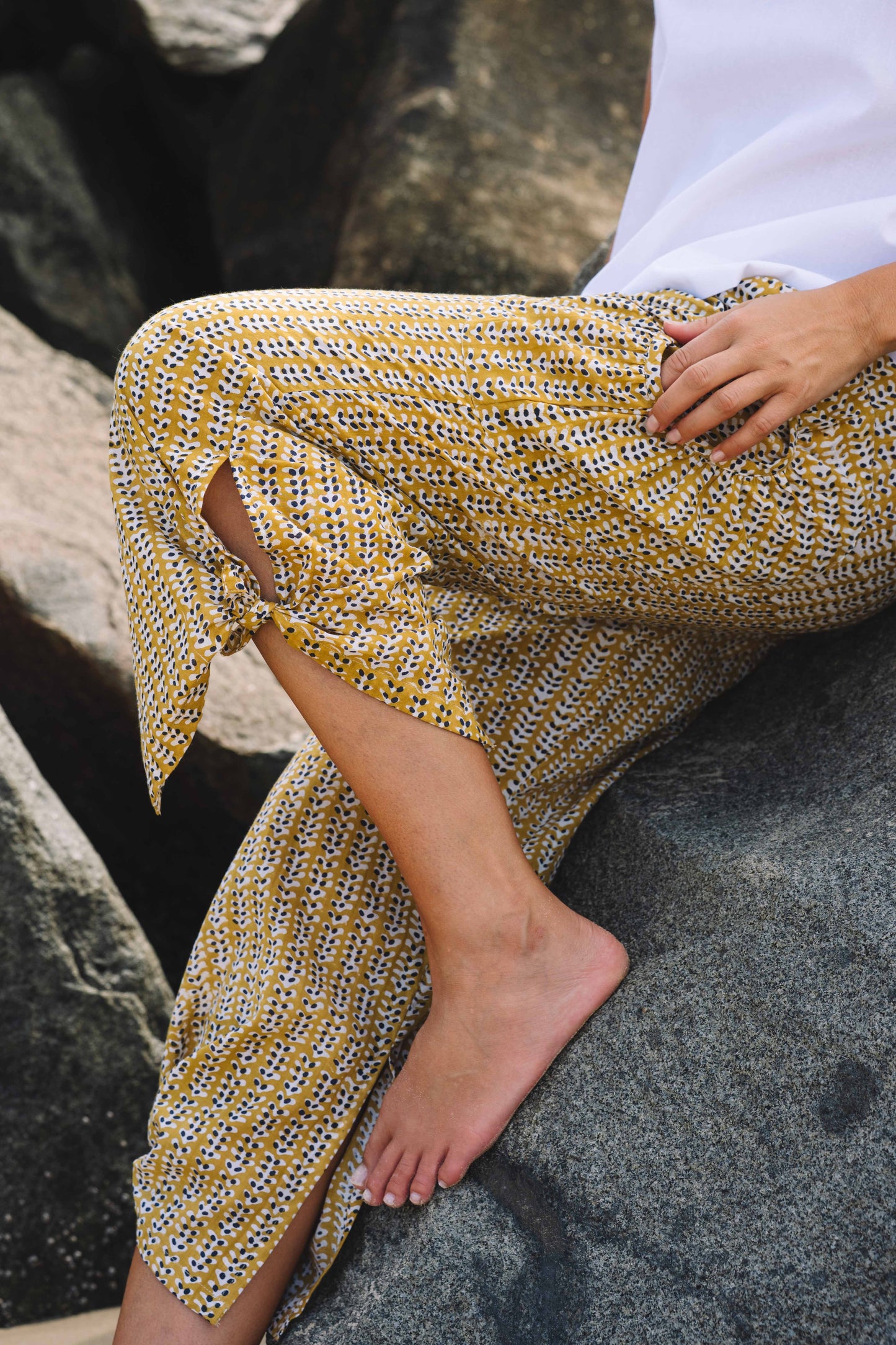Pant Jaya ™- Gold Vinetta