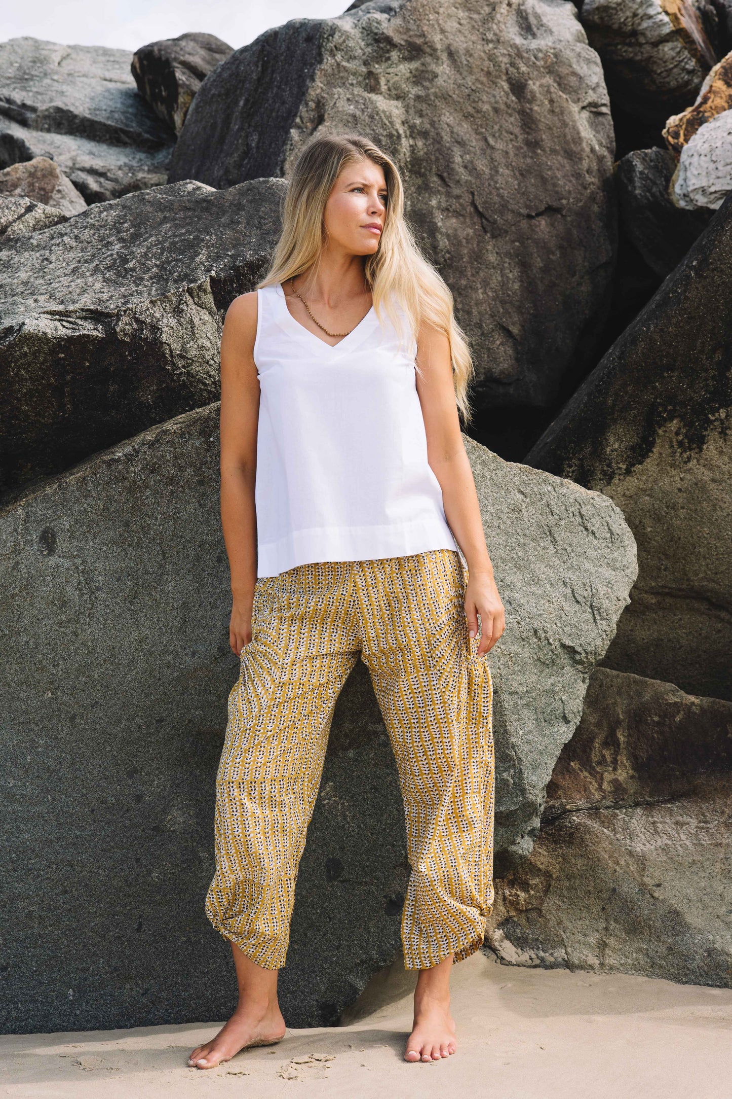 Pant Jaya ™- Gold Vinetta