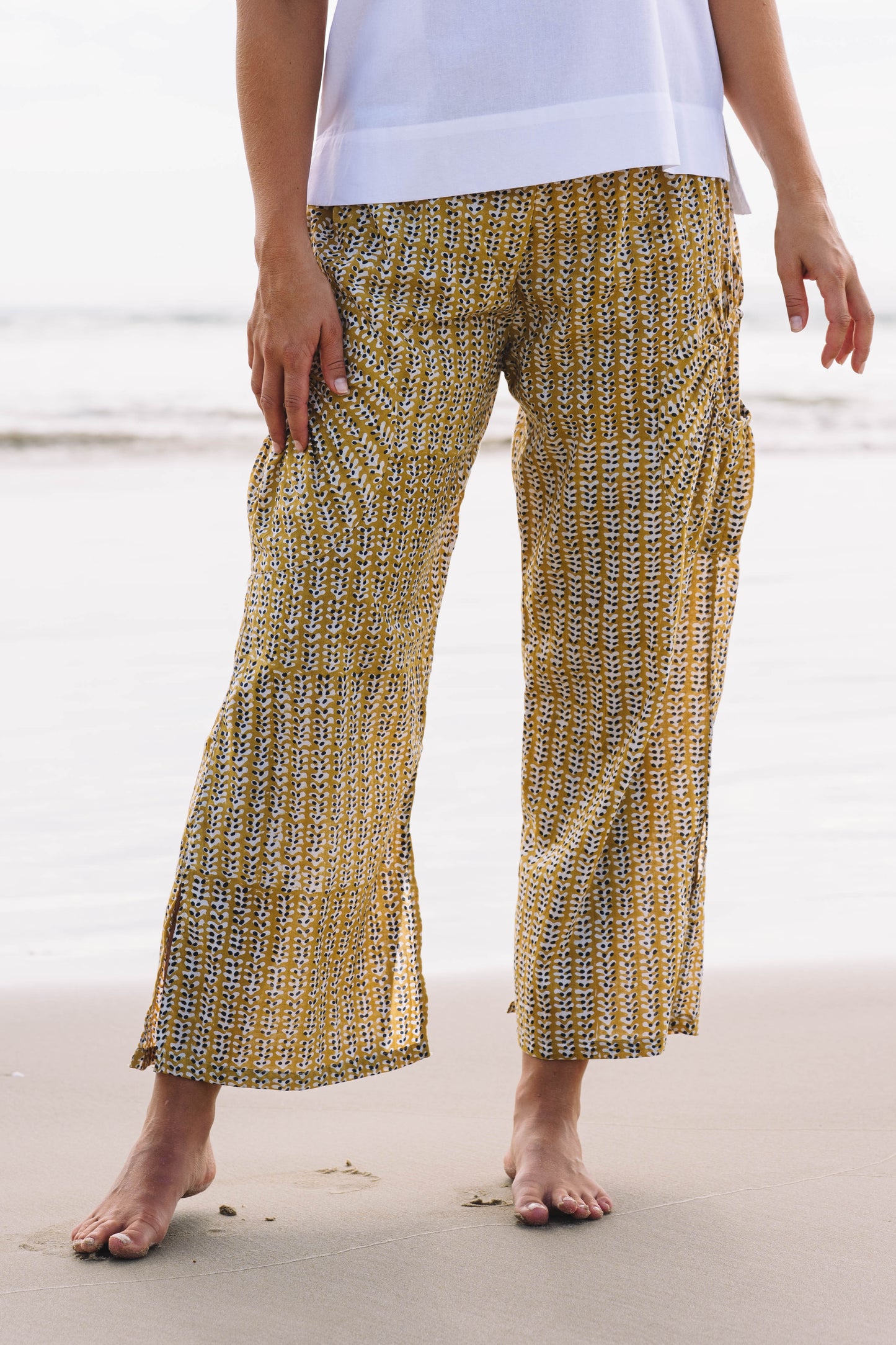 Pant Jaya ™- Gold Vinetta
