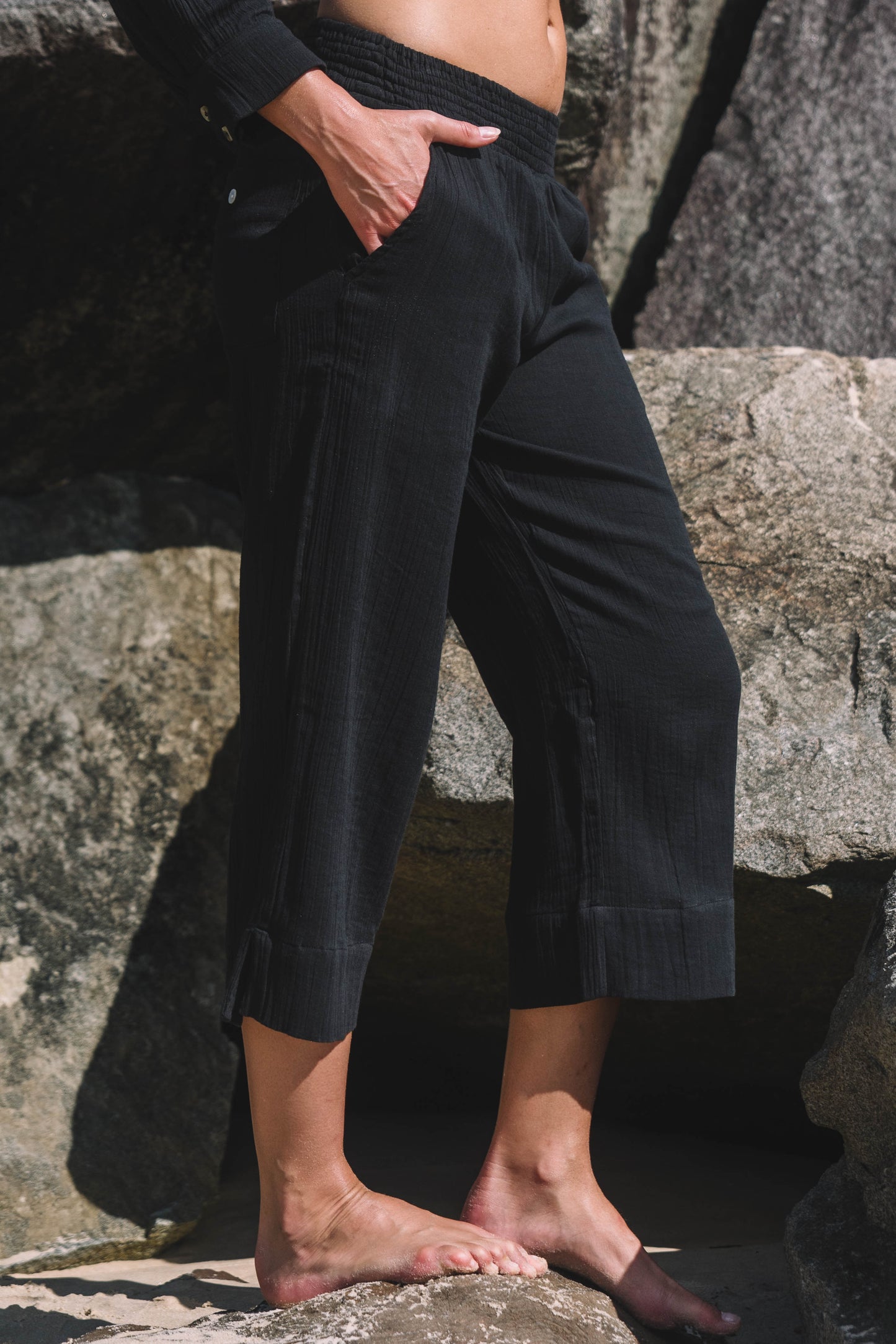 Pant Cove - Black Gauze Textured Cotton
