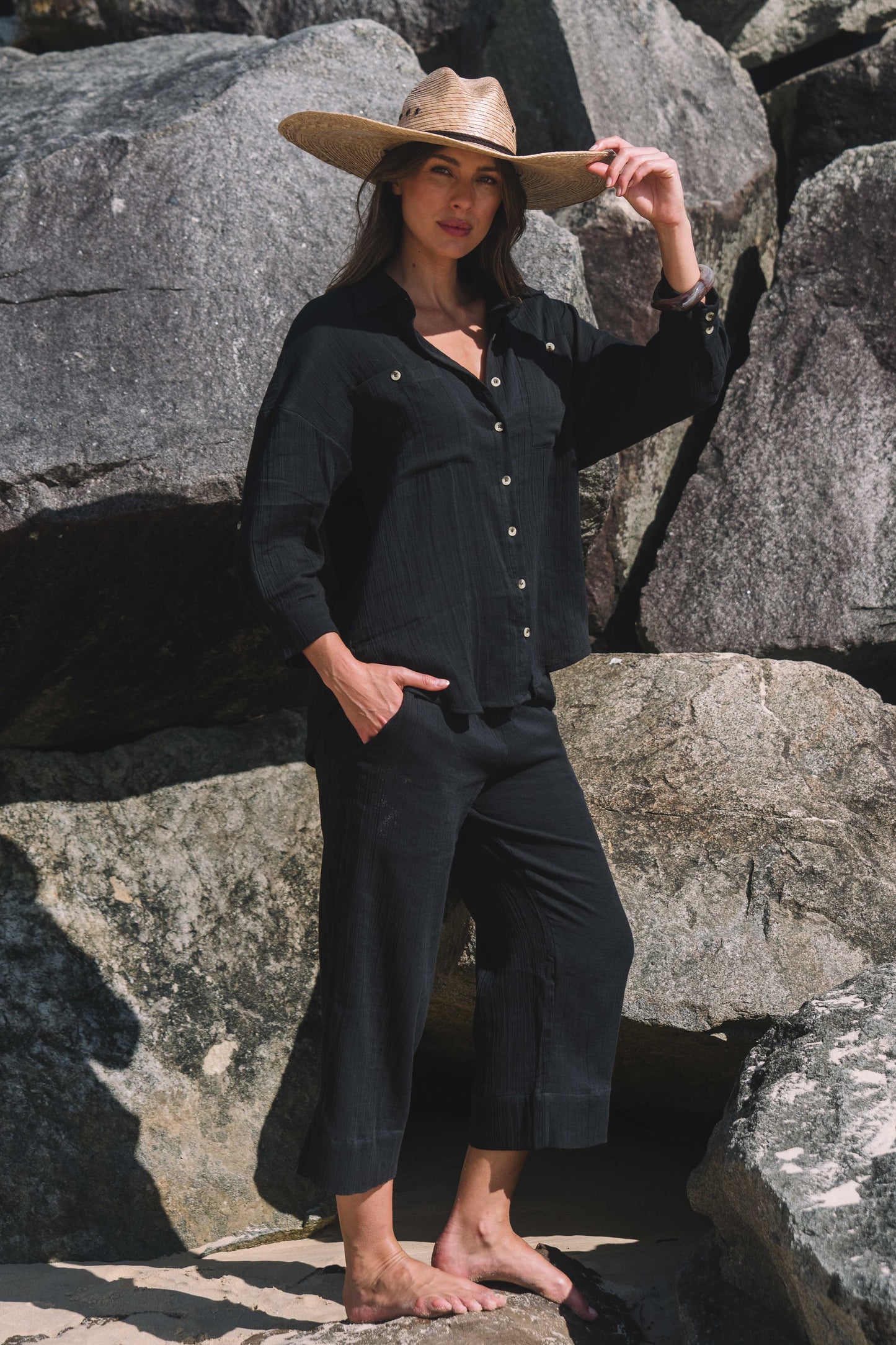 Top Cove Shirt - Black Gauze Textured Cotton