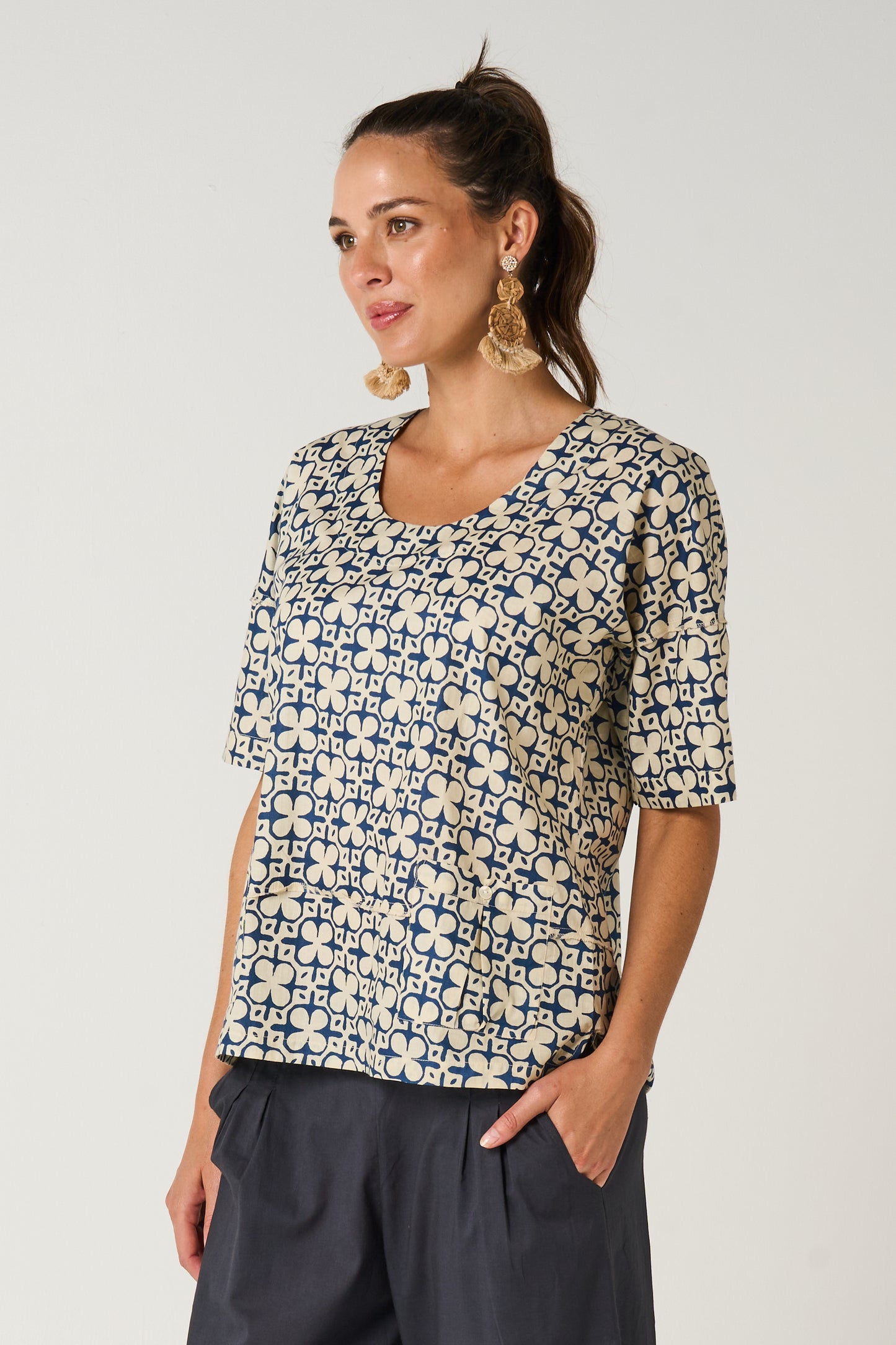 Top Chinta - Mumtaz French Blue and Ecru Cotton Voile